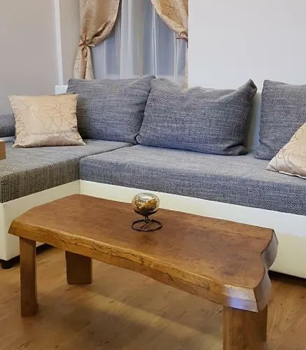 Fiumanka Apartment *