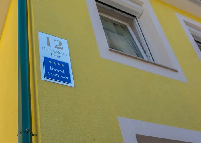 Fiumanka Apartment *